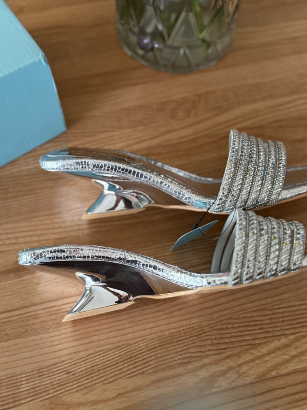 Vepose Silver Beaded Low-Heel Slide Mules - Picture 6 of 8